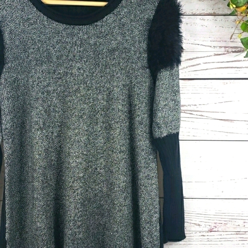 Knitted Long Sleeve Sweater Black and Gray - Picture 9 of 10